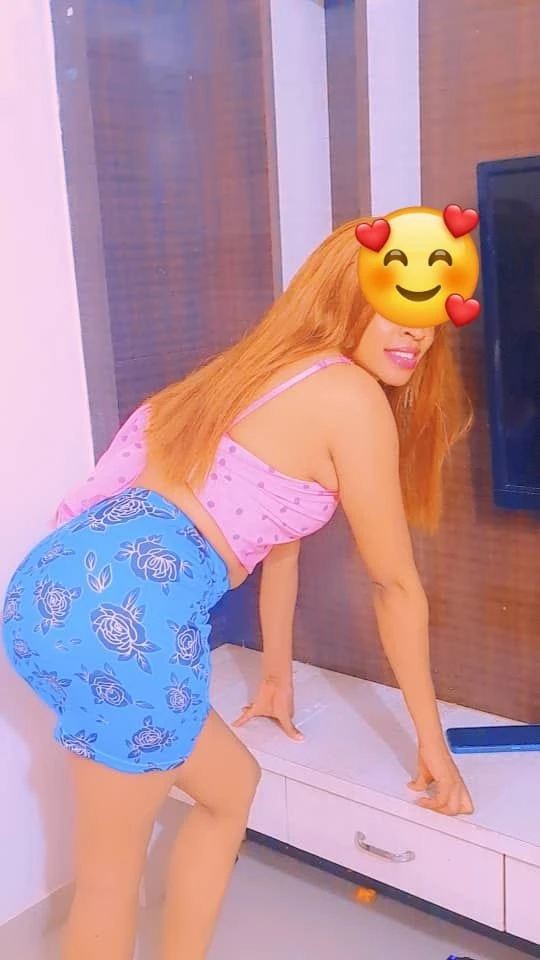 Chocolate Booty Joyce – South African escort in Pune — 2 / 4