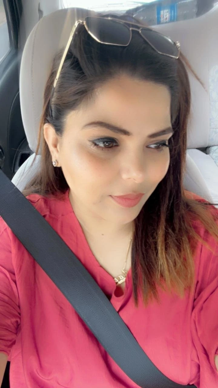 Sikha – escort in New Delhi — 5 / 8