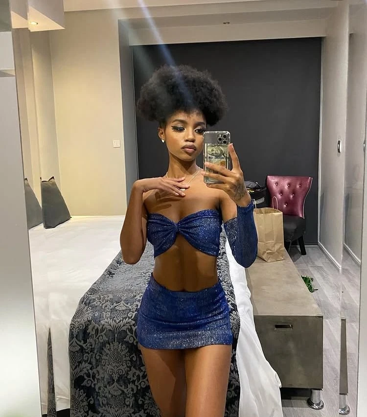 Jasmin – South African escort in Kolkata — 2 / 5