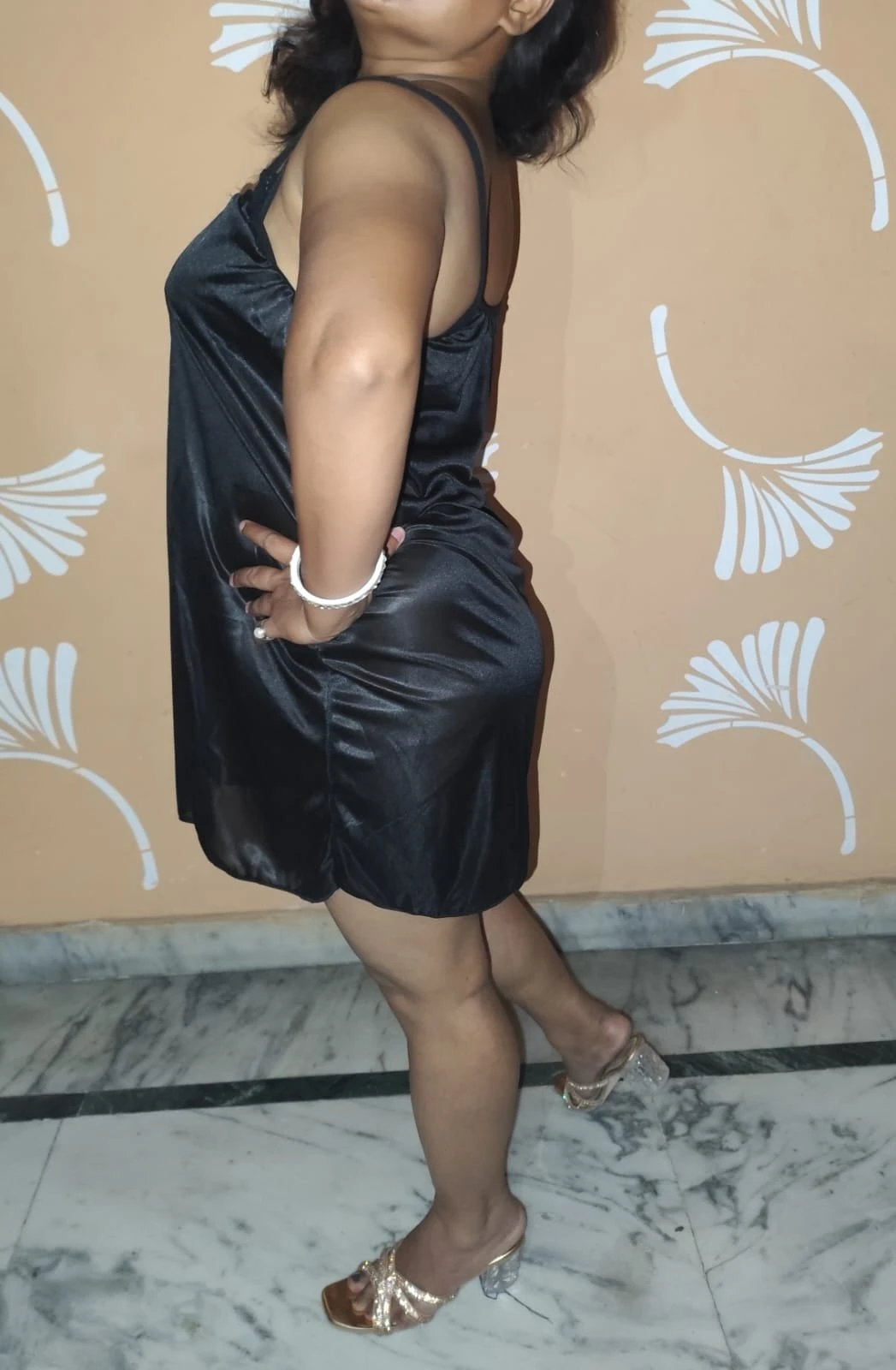 Sandhya – Indian escort in New Delhi — 3 / 5