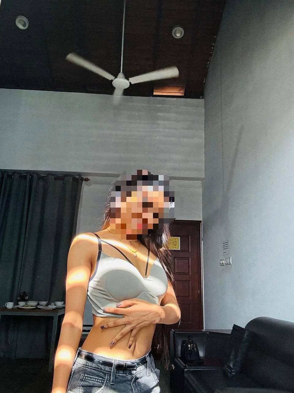 Emi Fernando – Sri Lankan escort in Galle — 3 / 4