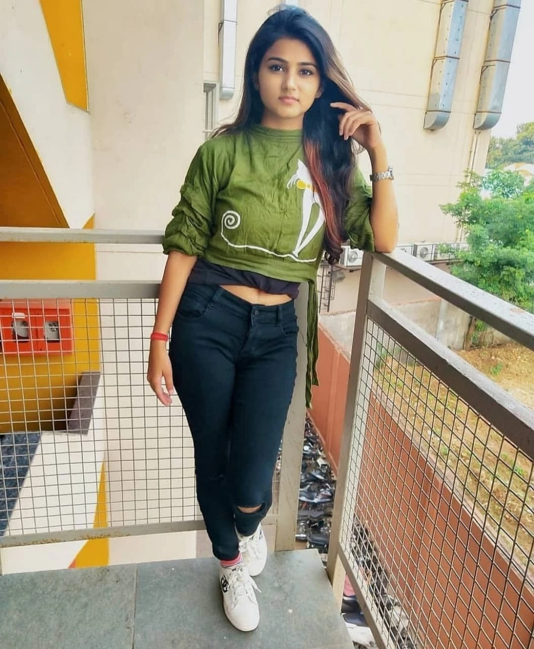 ꧁♧🦋༻ Varsha a Sexy and Beautiful ༻♧☆꧂ – Indian escort in Surat — 1 / 3
