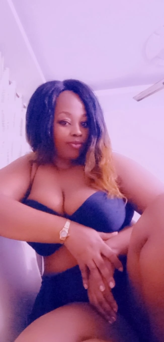 Tia from whitefield – Kenyan escort in Bangalore — 6 / 12