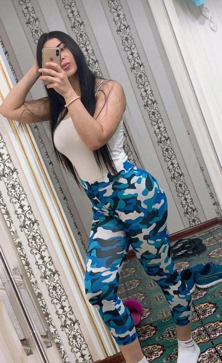 Sanya Oberoi – Indian escort in New Delhi — 1 / 5