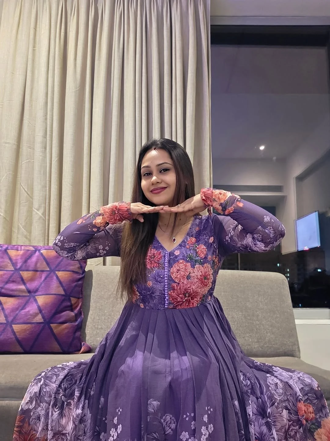 Suman – Indian escort in Kolkata — 3 / 6