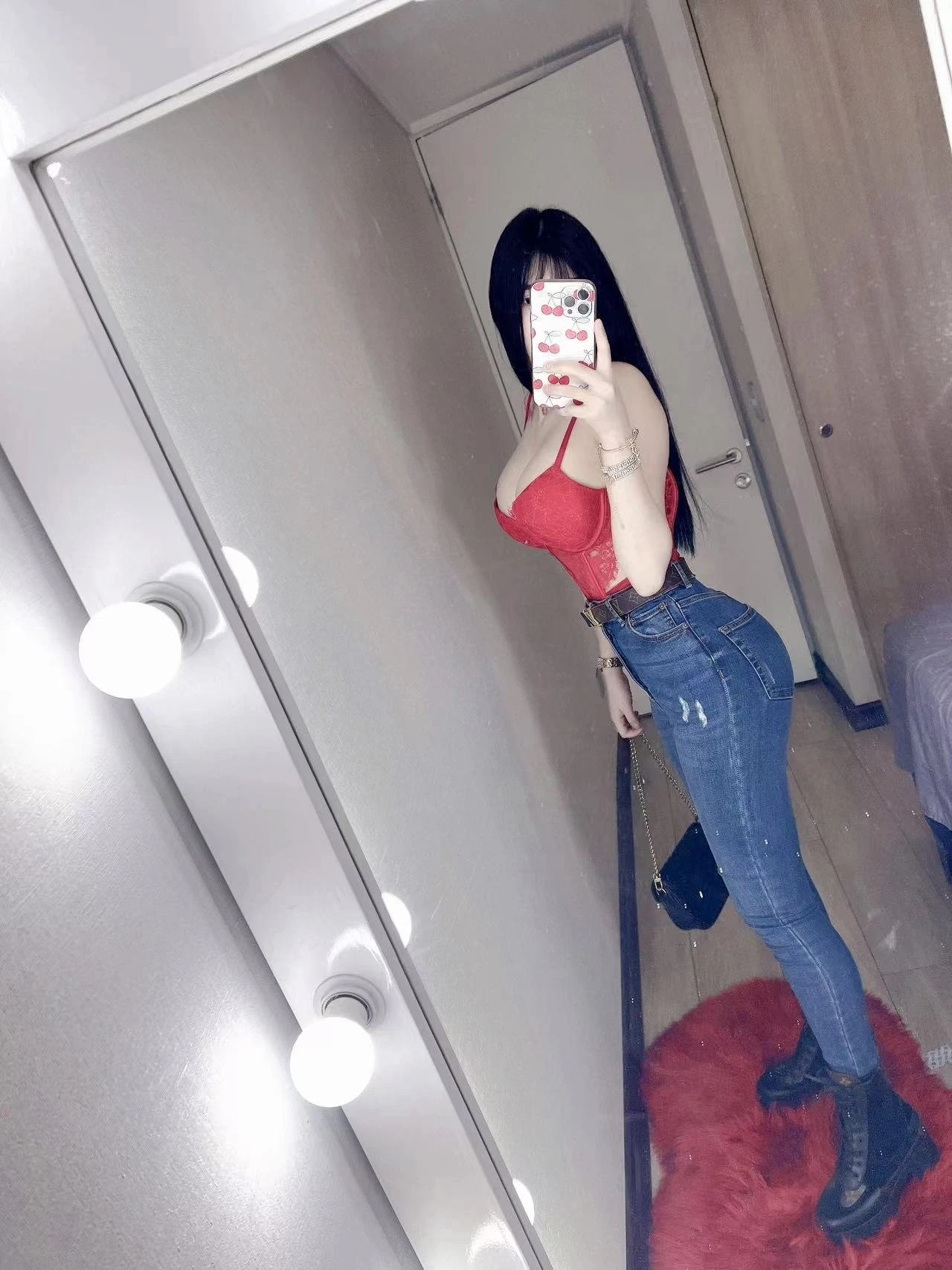 Nataly – Colombian escort in Incheon — 2 / 7