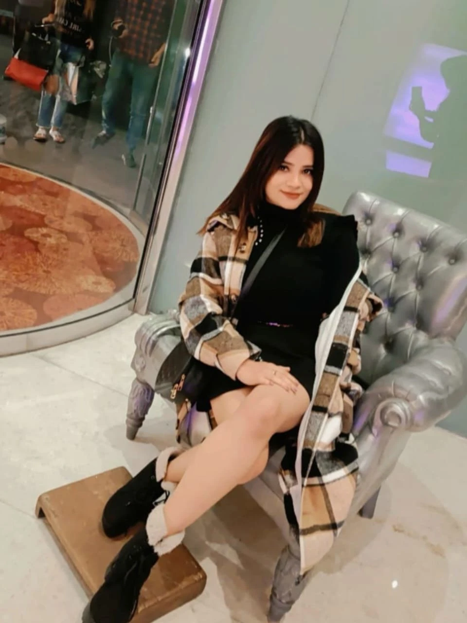Priya Independent – Indian escort in Surat — 1 / 2