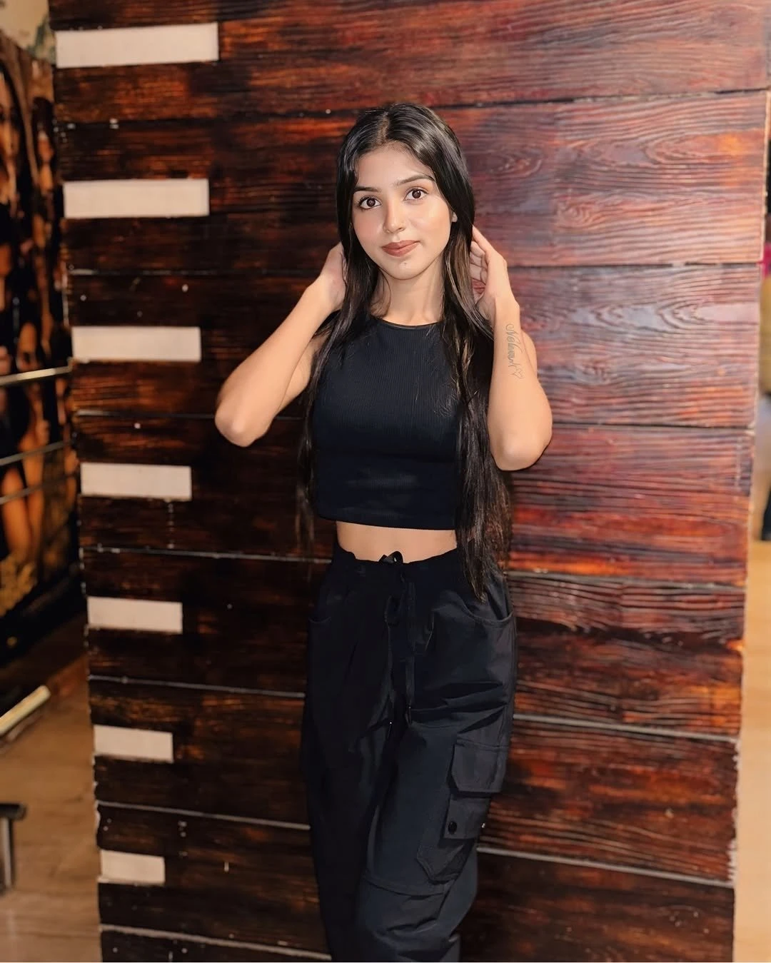 MYSELF SERVICE MISS ISHITA ROY – Indian escort in Kolkata — 3 / 5