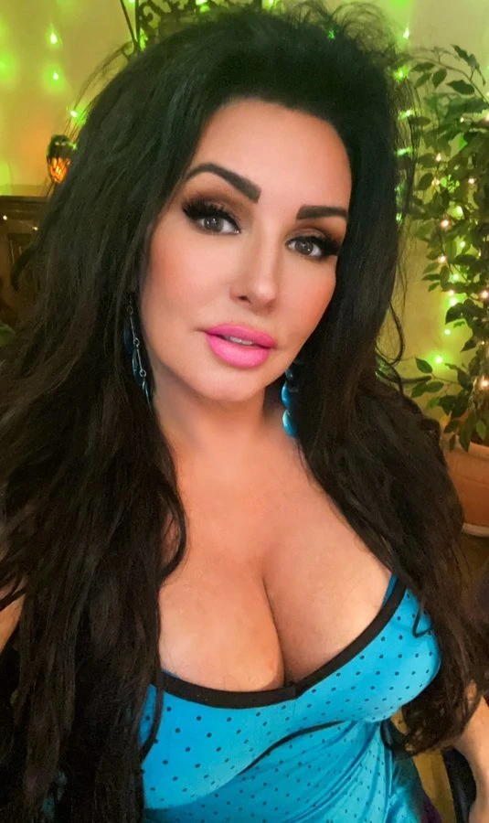 Sophia Scott – Canadian escort in New Delhi, Escort, New Delhi