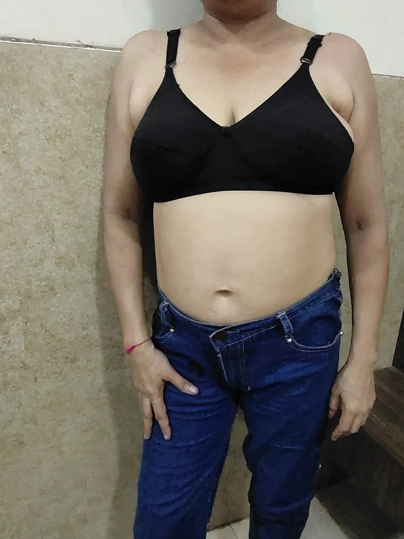 Ritu – Indian escort in Navi Mumbai — 2 / 4