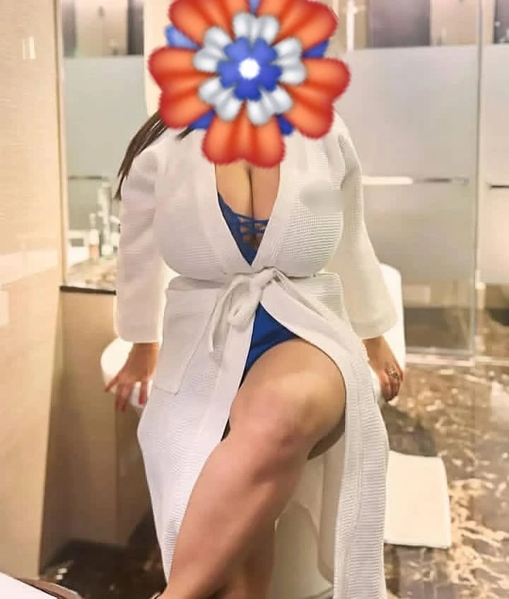 Banuki – Sri Lankan escort in Colombo — 25 / 26