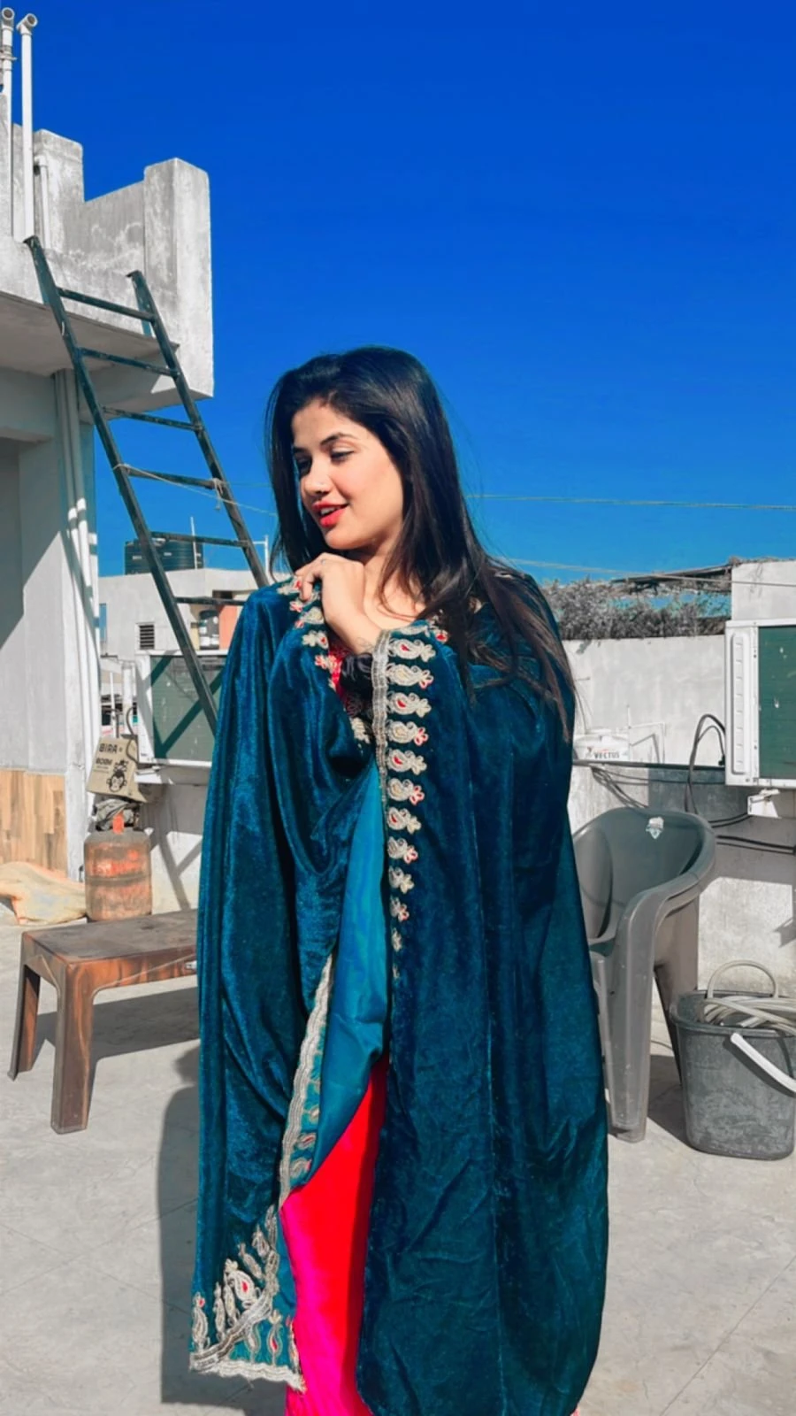 Noor cam show real meet – Indian escort in Hyderabad — 2 / 17