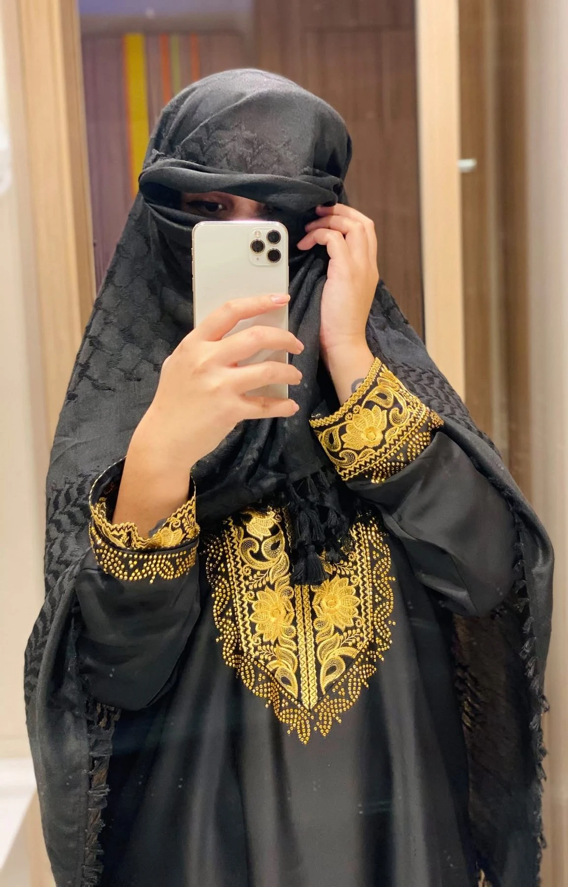 THE GODDESS ASNIFA – Saudi escort in Mumbai — 6 / 11