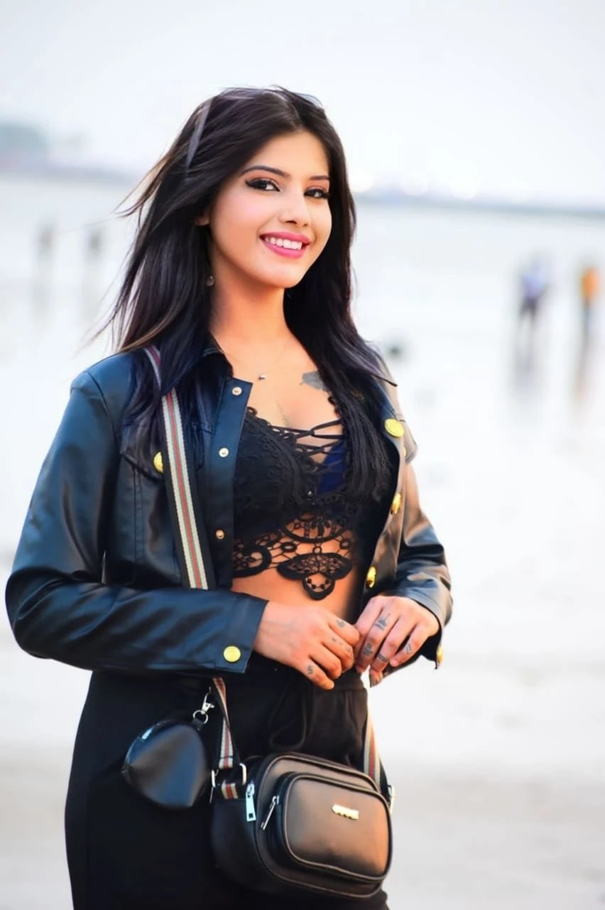 Attractive Indian Russian Models – Indian escort in Pune — 1 / 2