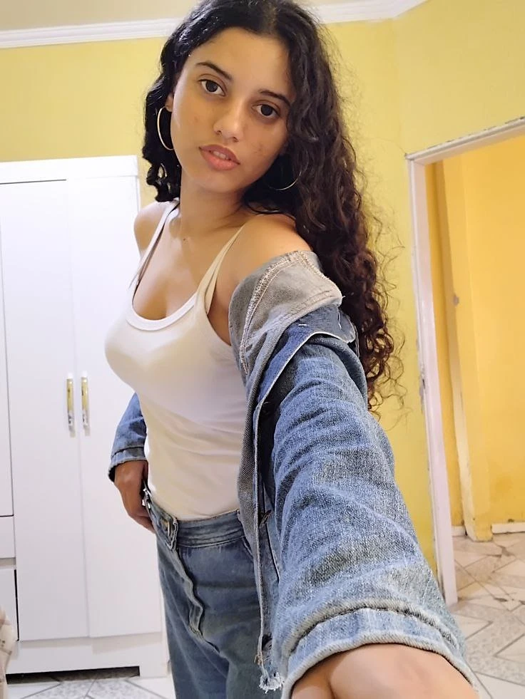 Harshitha – Indian escort in Pondicherry — 3 / 5