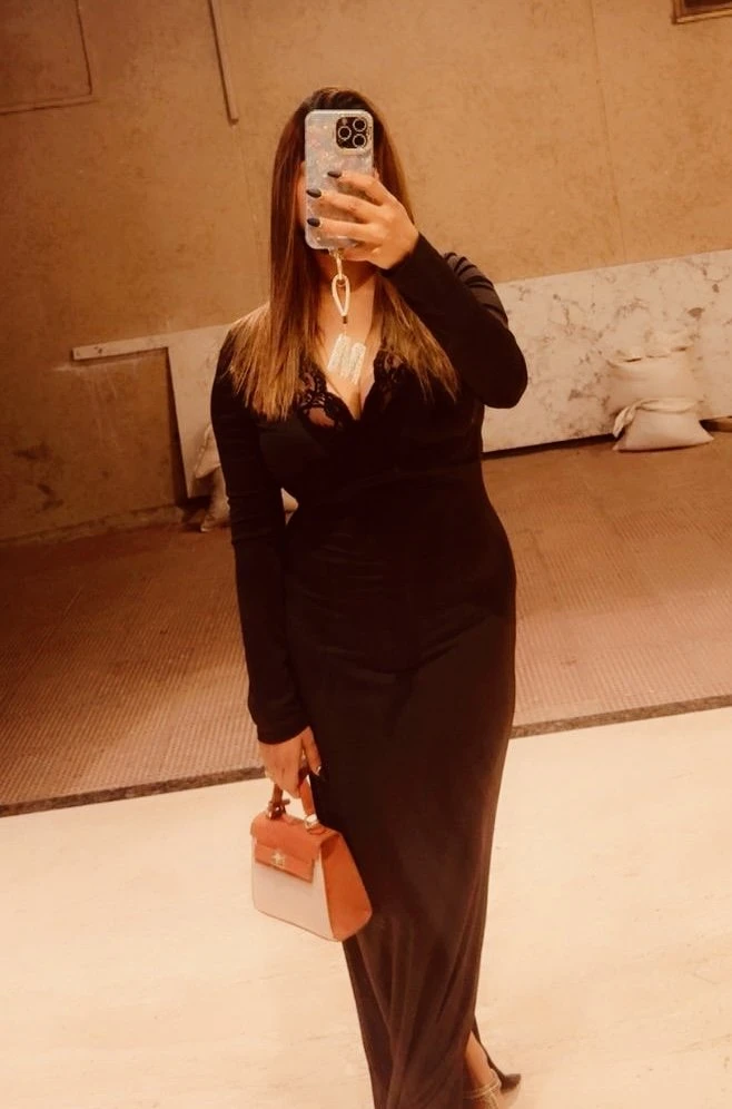 Ishika,🦋 Real Meet & Cam Service – Indian escort in Mumbai — 1 / 5