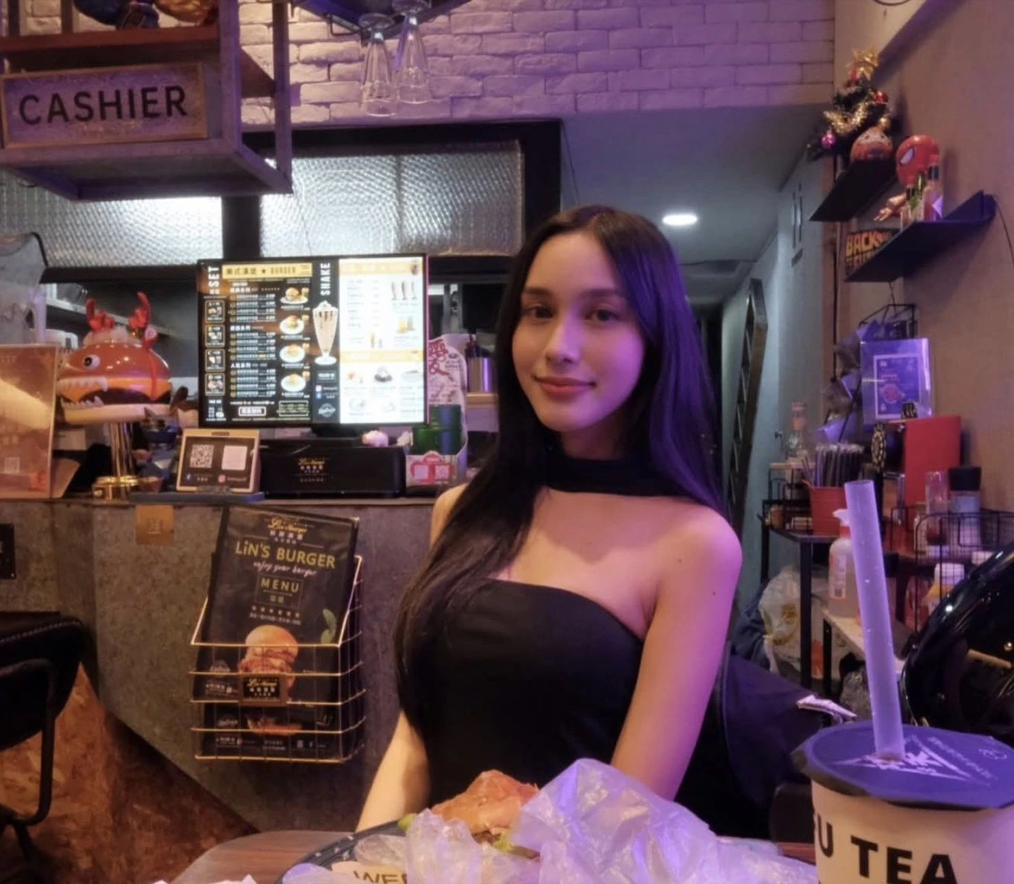 Baby M – Malaysian escort in Ho Chi Minh City — 4 / 6