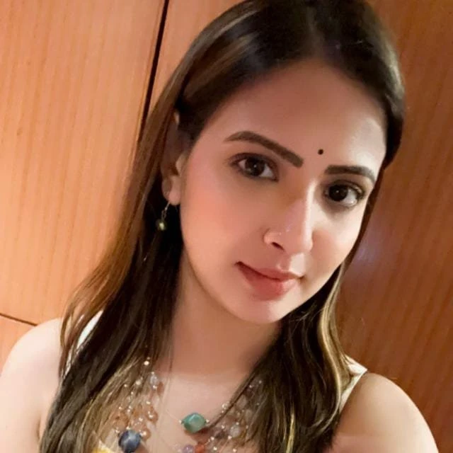 Kajal Cash on Delivery – Indian escort agency in Hyderabad — 6 / 14
