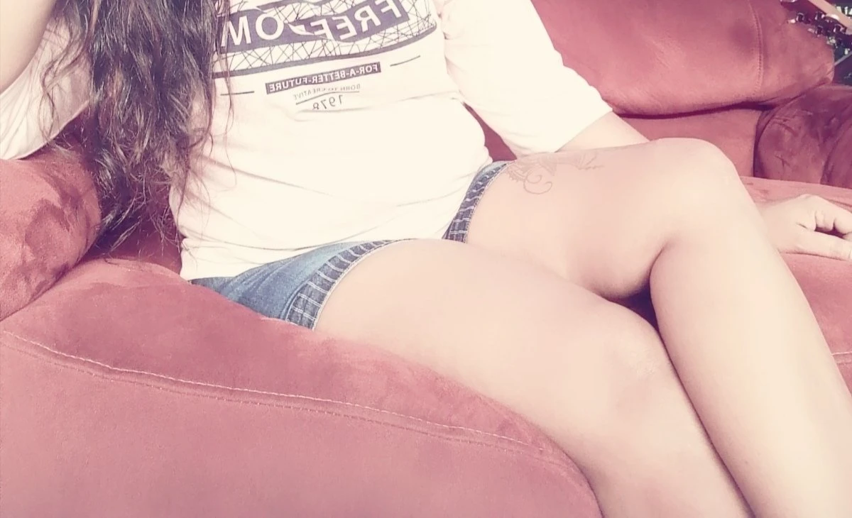 Nethmi Nethu – Sri Lankan escort in Colombo — 3 / 4