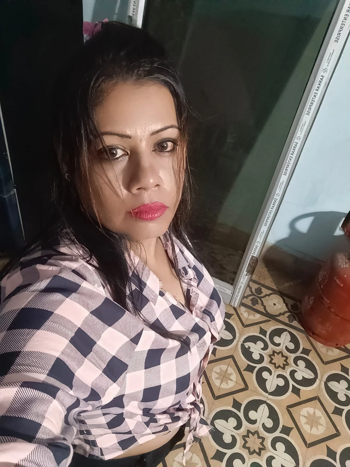 Lovely Das – Indian escort in Kolkata — 7 / 8
