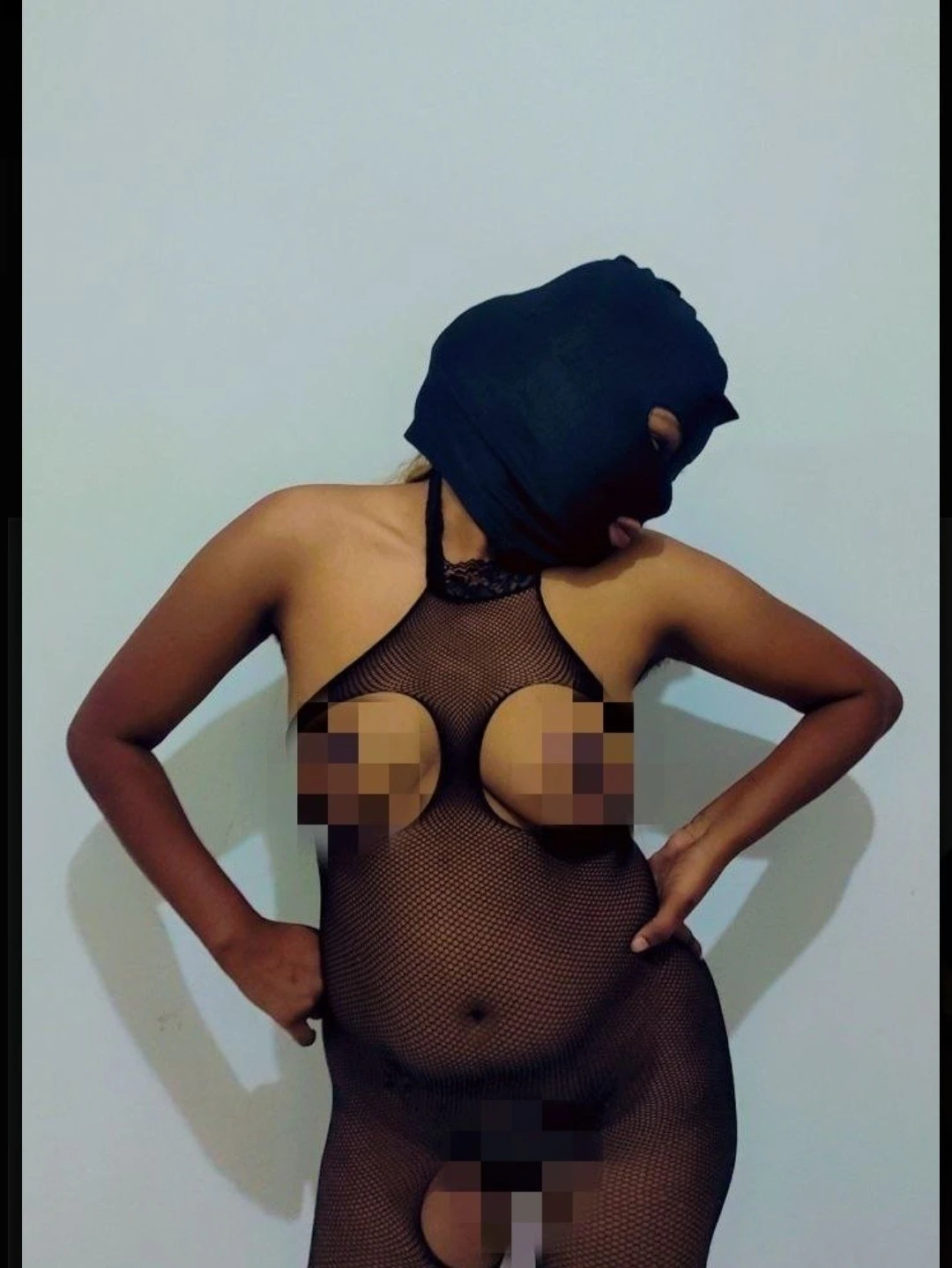 Ama (22) Massage and Mistress Sessions – Sri Lankan escort in Colombo — 2 / 4