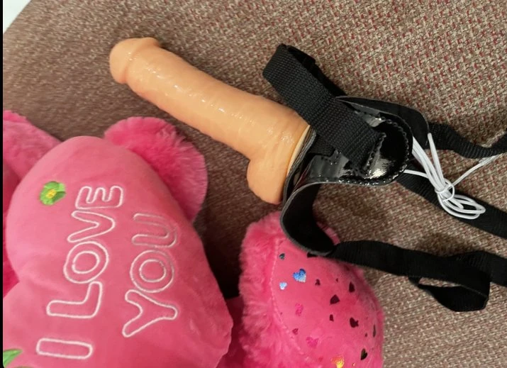 Mina – Zambian escort in New Delhi — 2 / 3
