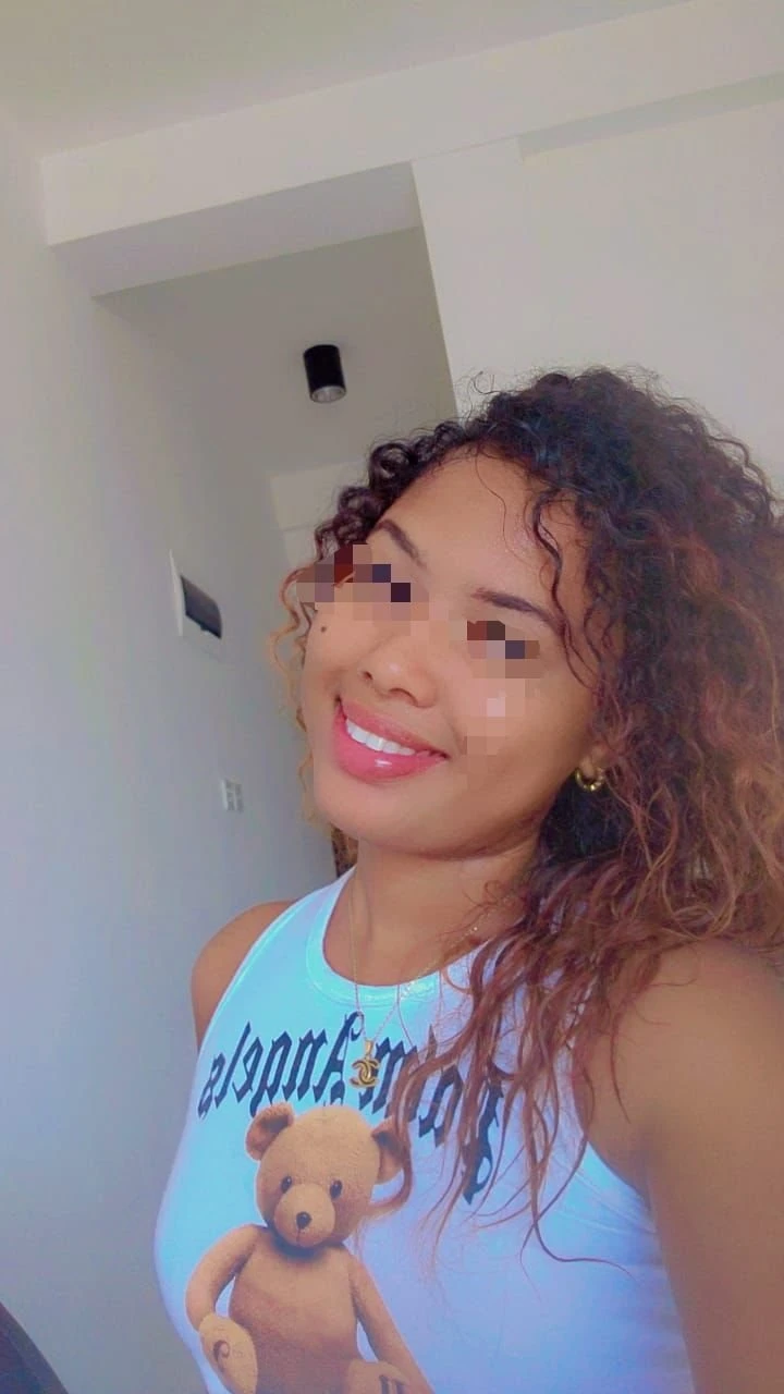 Stecy – French escort in Colombo — 4 / 6