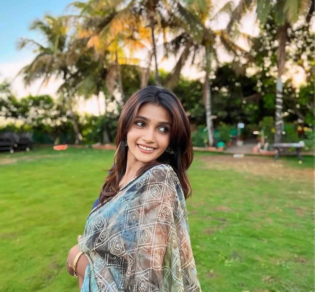 Prerna – Indian escort in Surat — 3 / 5