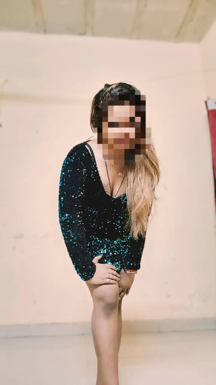 Cam service and real meet – Indian escort in Thane — 4 / 5