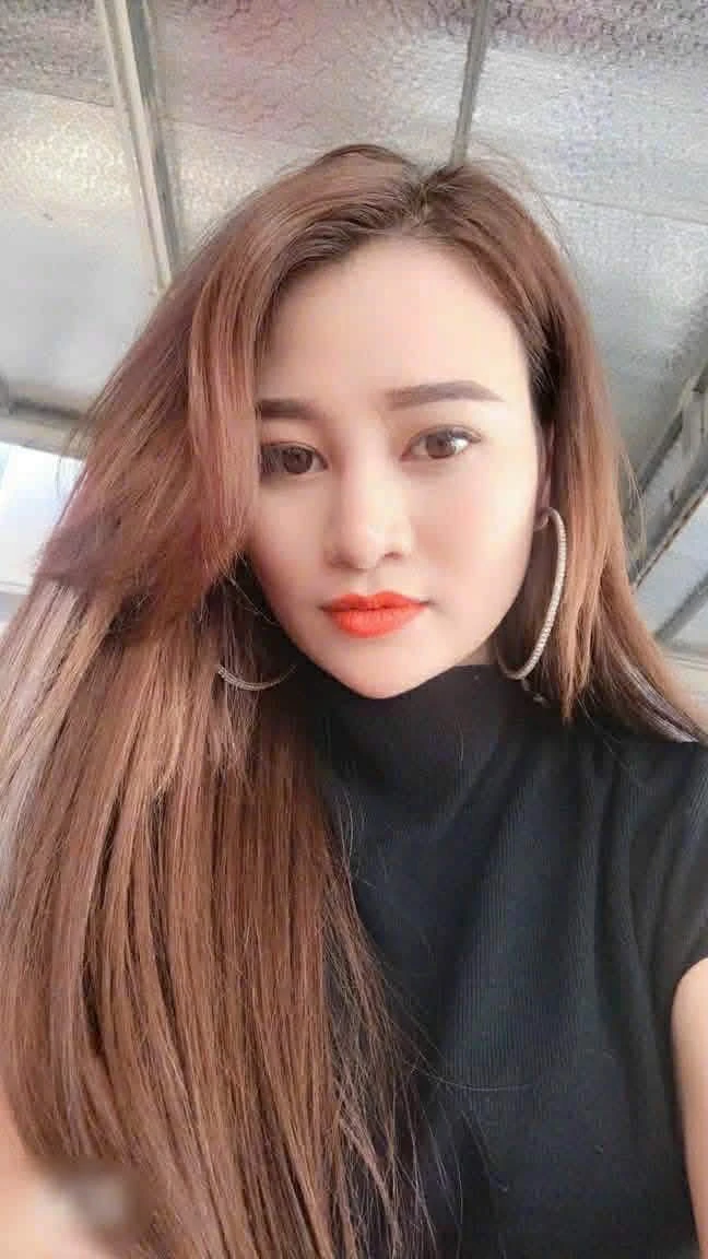 Linda – escort in Colombo — 3 / 9