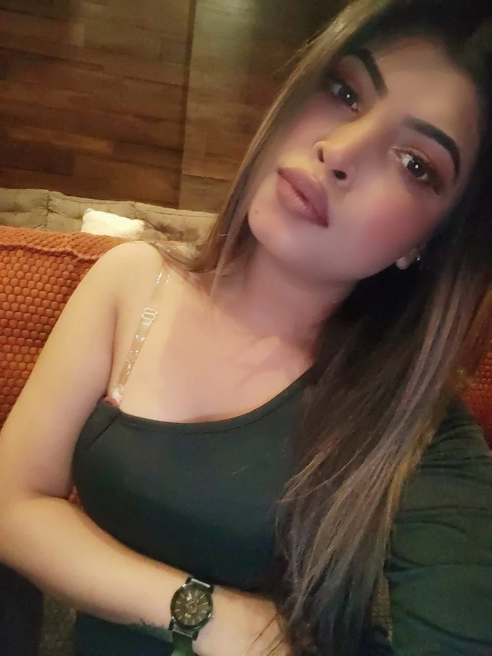 Kajal Cash on Delivery – Indian escort in Pune — 5 / 7