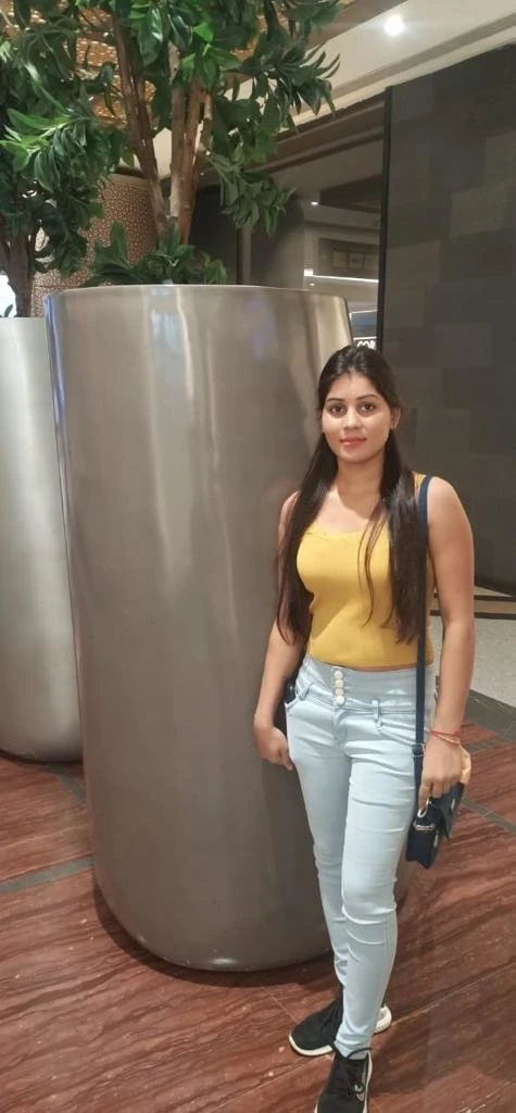 Tanisqua Khan – Indian escort in Thane — 2 / 4