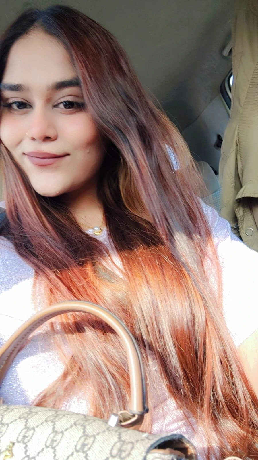 Meera Singh – Indian escort in Mumbai — 2 / 3