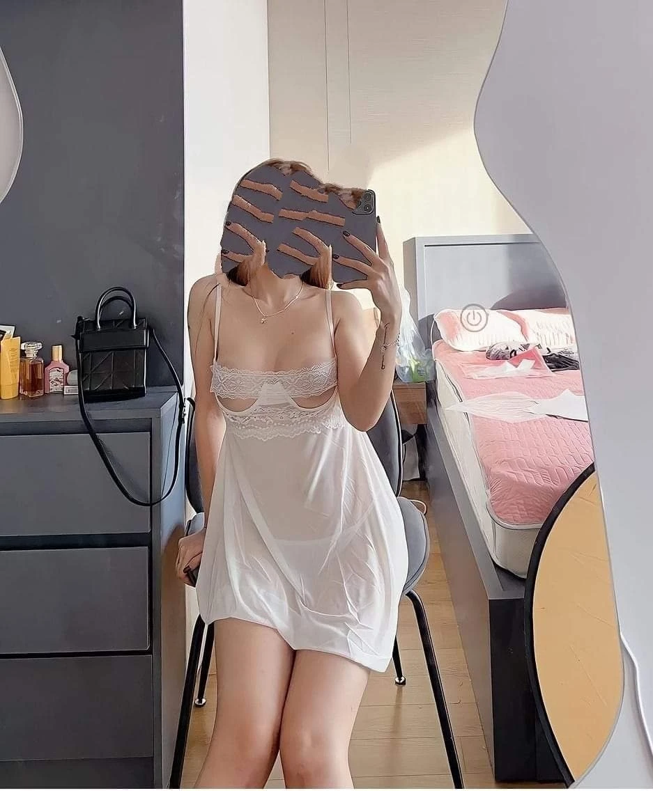 Li Na Alone – Chinese escort in Colombo, Escort, Colombo