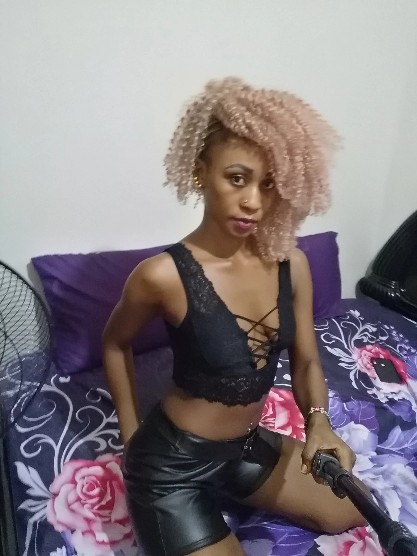 Elisabeth – Kenyan escort in Beirut — 2 / 8