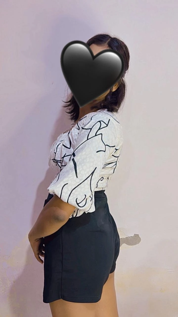 20 Year Old Nishita – Indian escort in New Delhi — 9 / 14