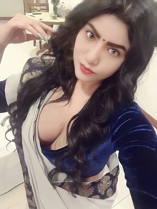 Escorts Near 3*4*5 Star Hotel & Home Delh – Indian escort in New Delhi — 1 / 2