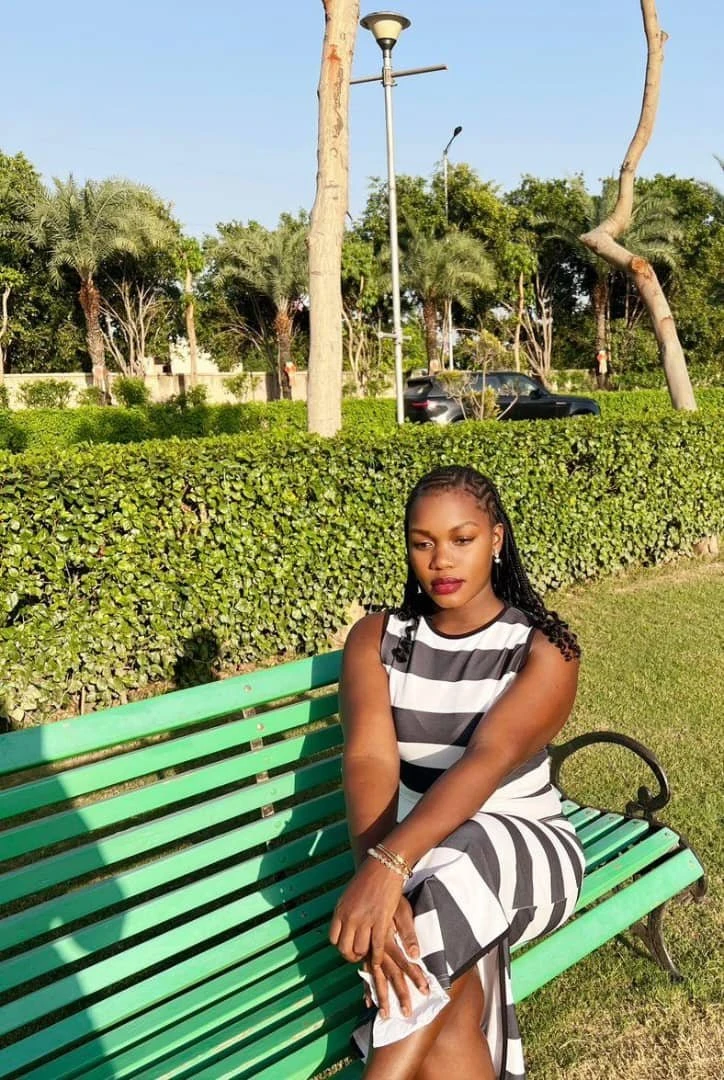 Sarah, Best Service – South African escort in New Delhi — 2 / 4