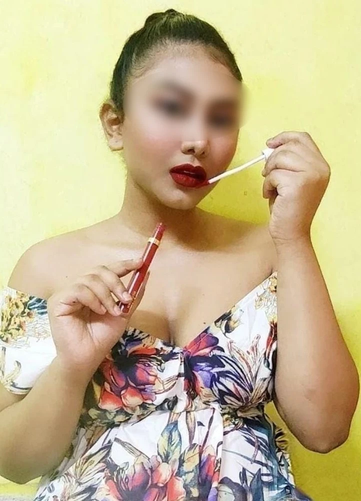Shivani – Indian escort in Mumbai — 5 / 9