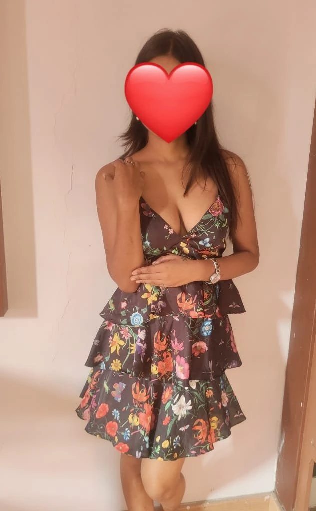 Nisha (Cam & Meet) – Indian escort in Noida — 4 / 12