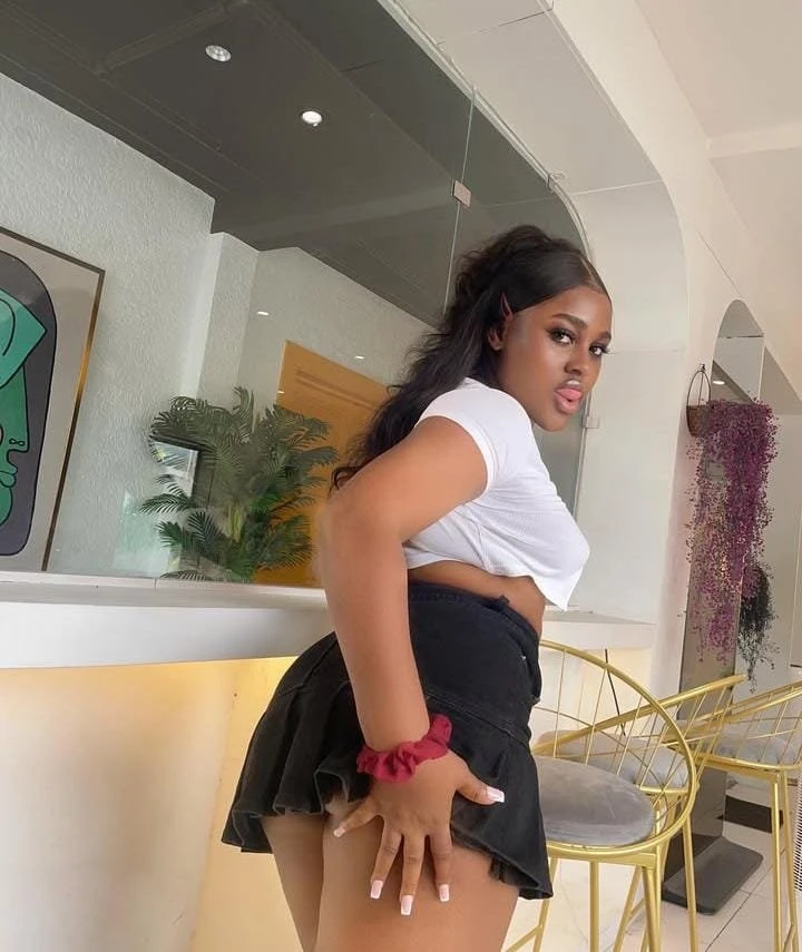 QUEEN, HOT SEX EXPERT – South African escort in Noida — 2 / 11