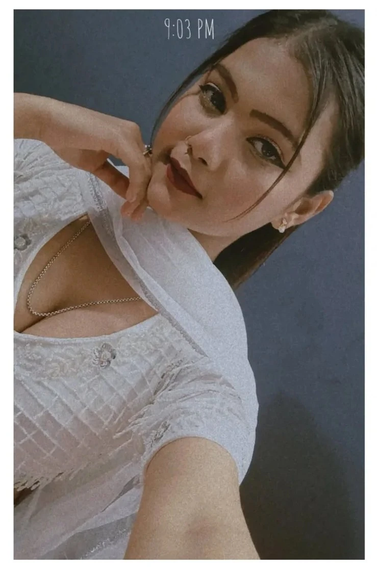Diya – Indian escort in Kolkata — 3 / 8