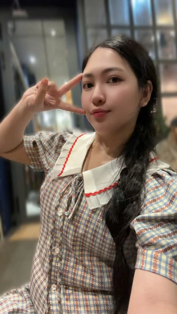 Huynh Ha – Vietnamese escort in Ho Chi Minh City — 7 / 9