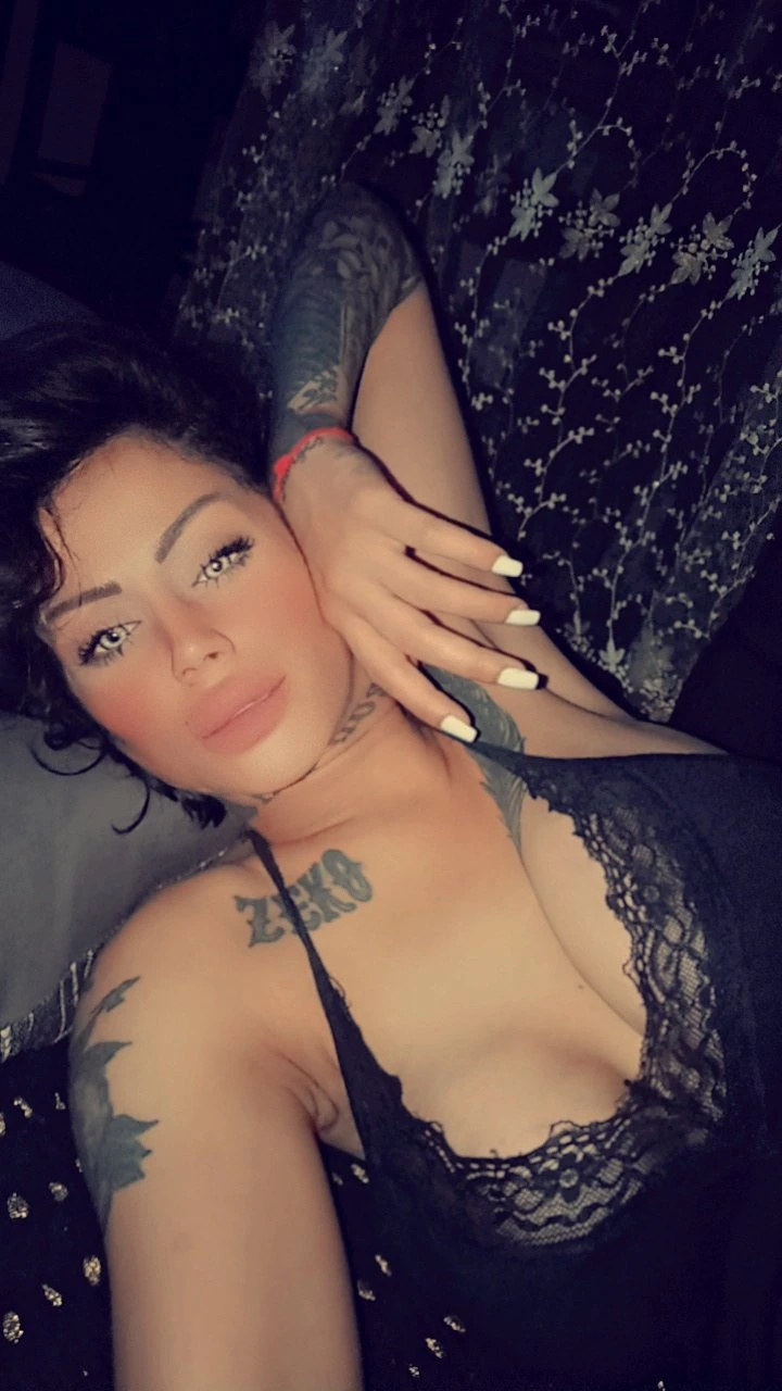 Katrin – Lebanese escort in Beirut — 11 / 23