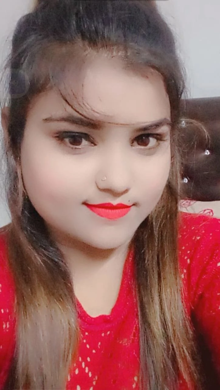 Komal Arora – Indian escort in Indore — 2 / 5