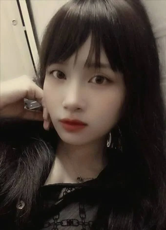 Linlin – Vietnamese escort in Hanoi — 4 / 5