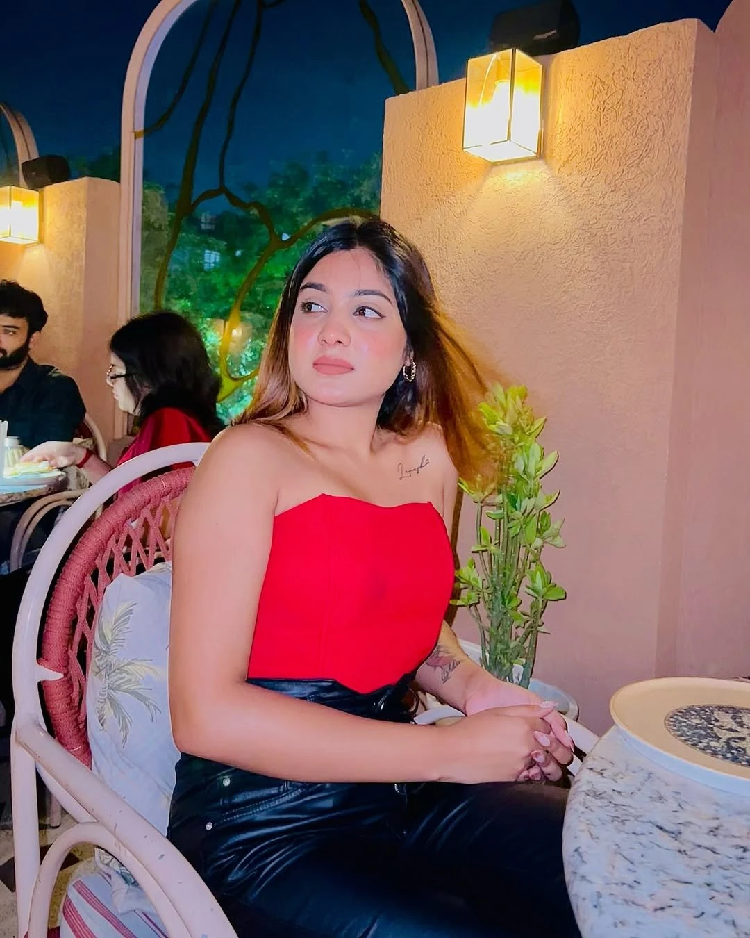 Aditi Sharma – Indian escort in Nagpur — 2 / 3