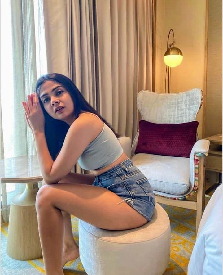 Sonia – Indian escort in Lucknow — 3 / 5