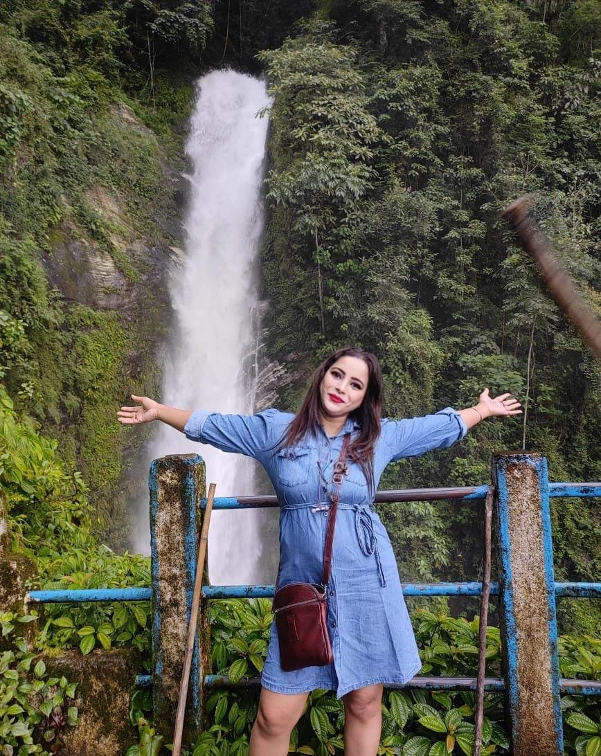 Neha Independent Escort Service – Indian escort in Kolkata — 17 / 24
