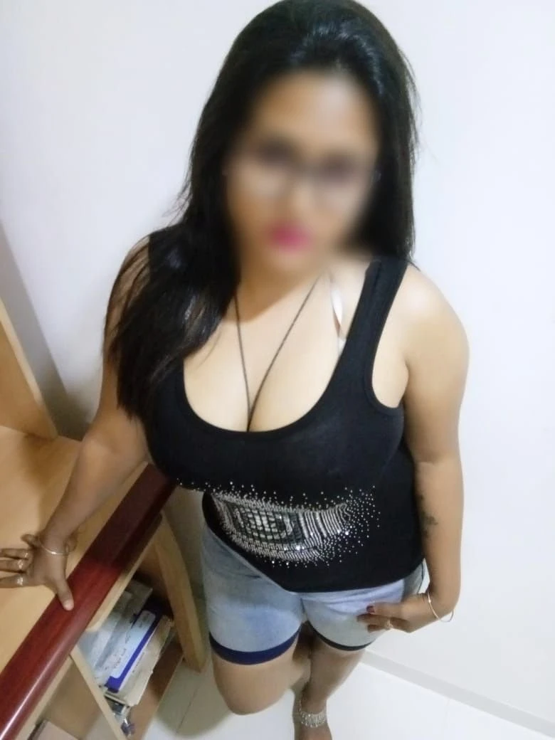 Sensual Touch Nuru Massage in Bandra – Indian escort in Mumbai — 3 / 5
